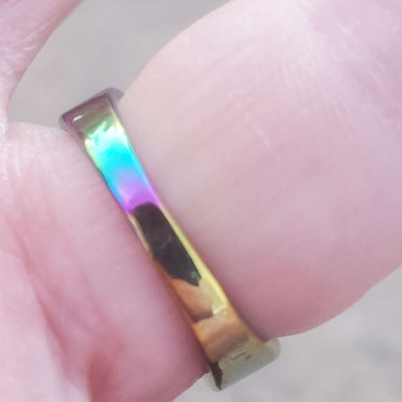 New Aurora Borealis Rainbow Hematite Ring. - Picture 13 of 13
